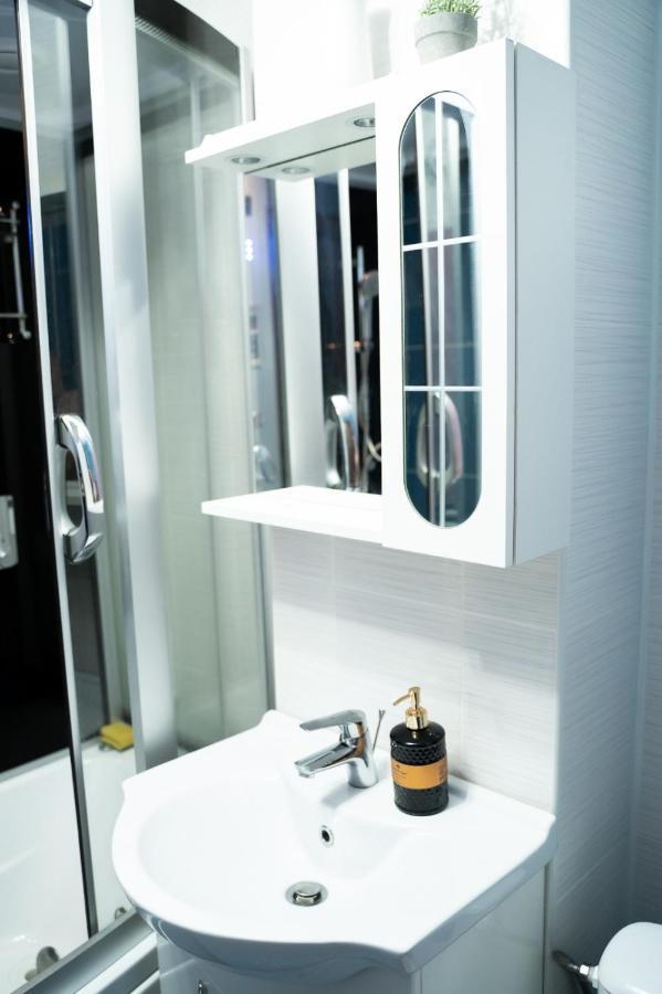 Apartament Apartament Luxury Gura Humorului Zewnętrze zdjęcie