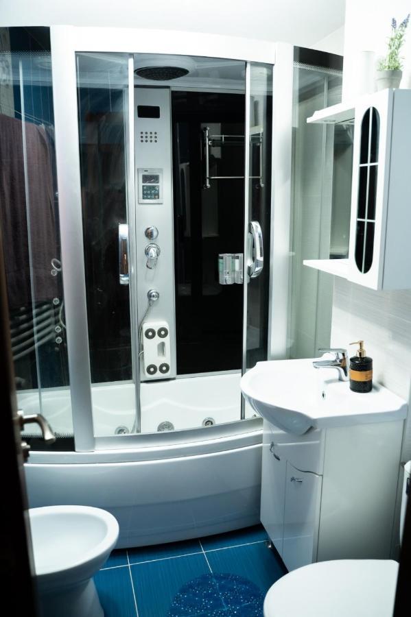 Apartament Apartament Luxury Gura Humorului Zewnętrze zdjęcie